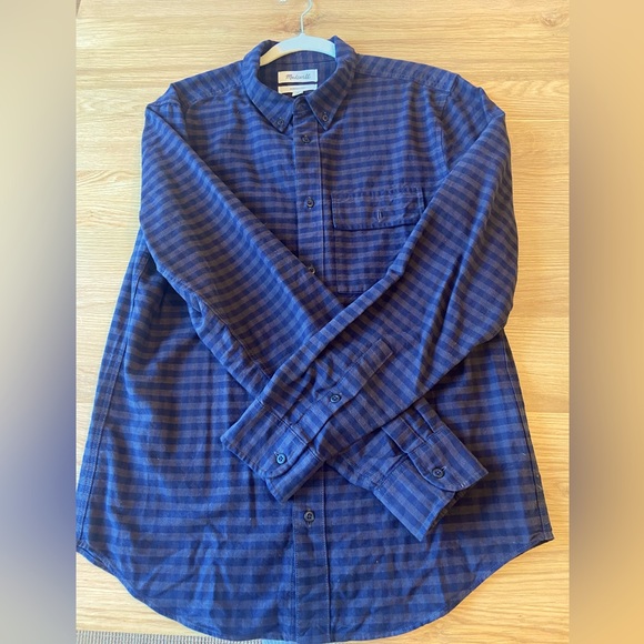 EUC Men’s Madewell Cotton Button-Down Shirt 👔 - Picture 2 of 5